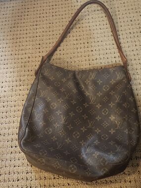 Louis Vuitton Monogram Canvas Hobo Shoulder Bag in Brown